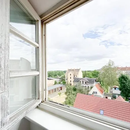 Schoene Mit Blick Ueber Stadtwald Apartment *